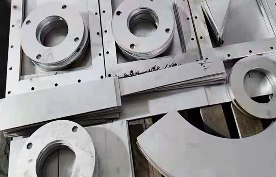 Laser cutting of stainless steel parts